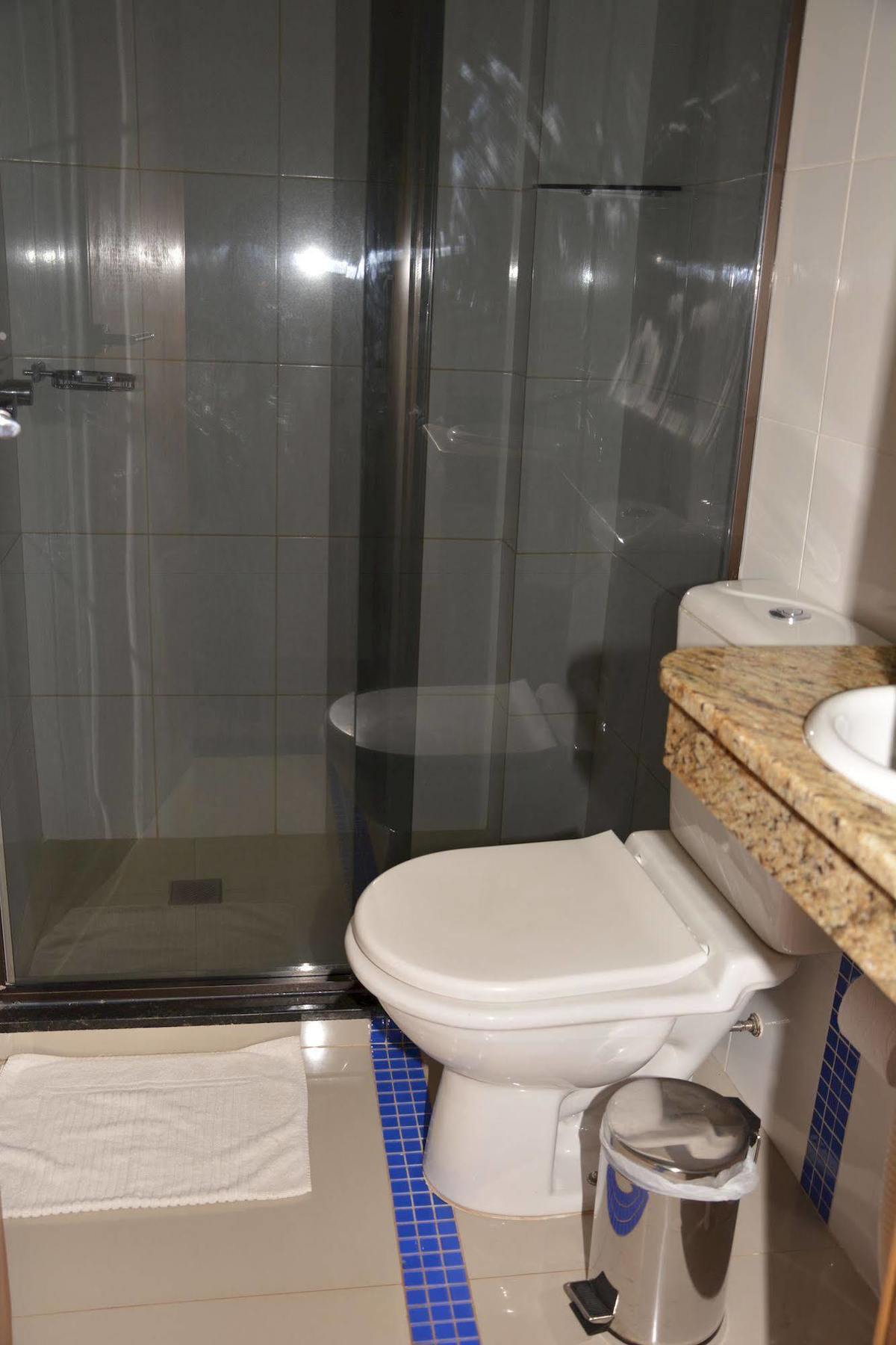 Hotel Salzburgo Ciudad del Este Luaran gambar