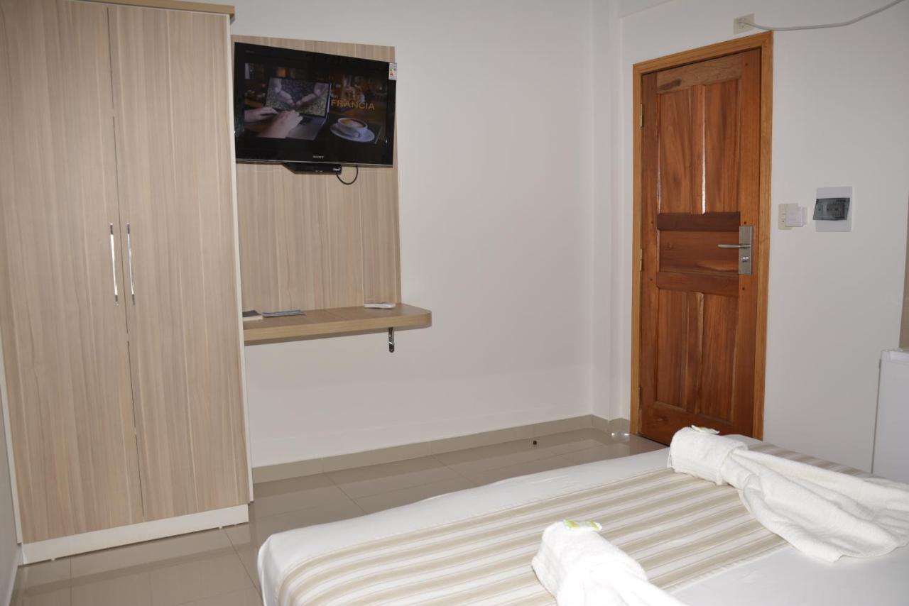 Hotel Salzburgo Ciudad del Este Luaran gambar