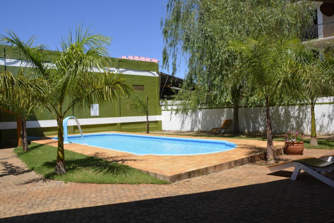 Hotel Salzburgo Ciudad del Este Luaran gambar