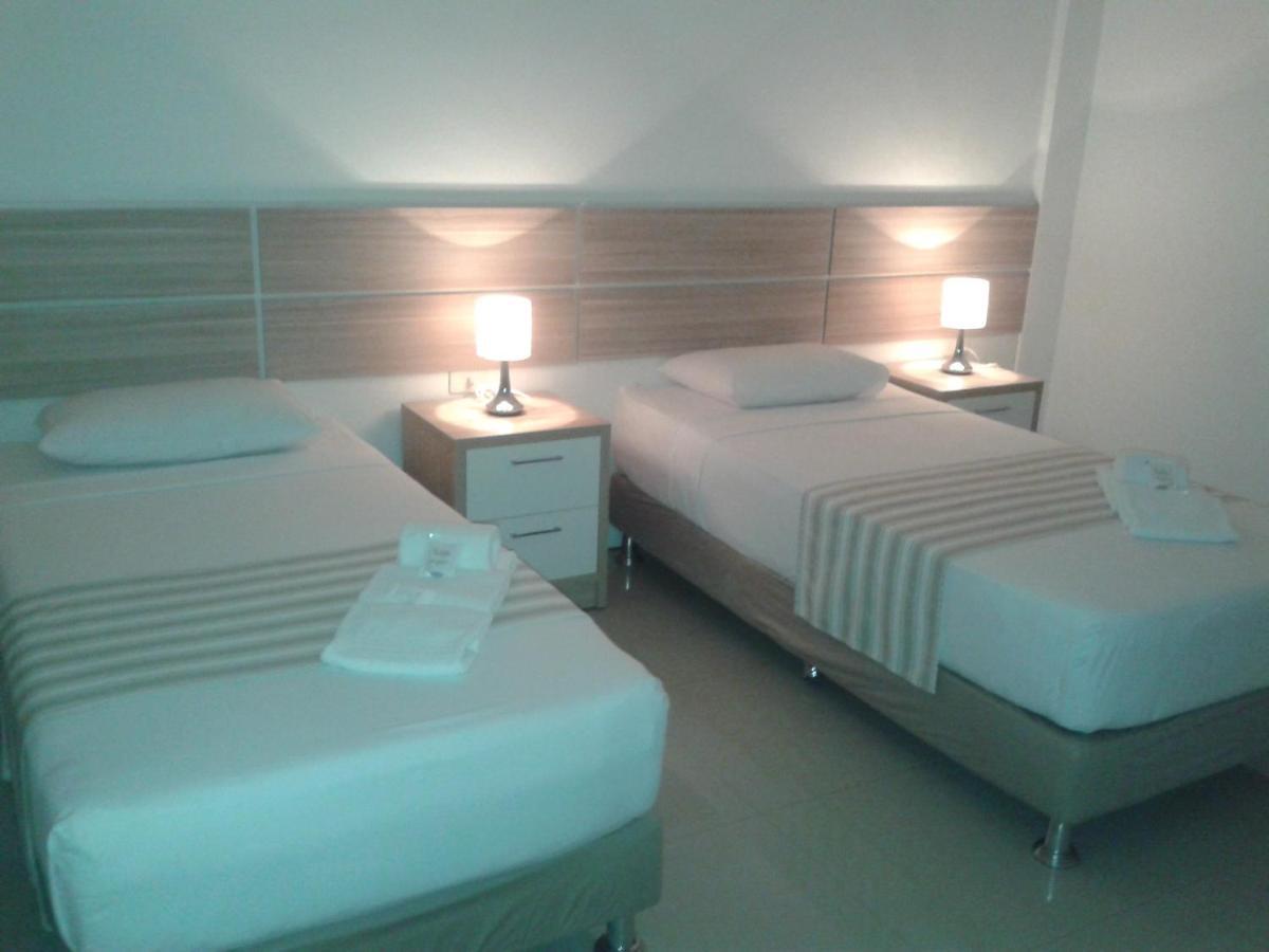 Hotel Salzburgo Ciudad del Este Luaran gambar